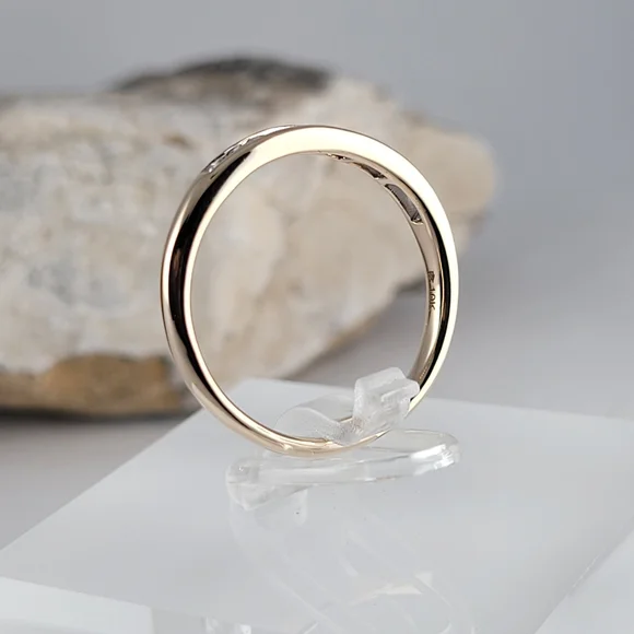 ❤️10k Size 7 Beautiful Solid Yellow Gold Genuine Diamonds Band Ring! 👌🎁